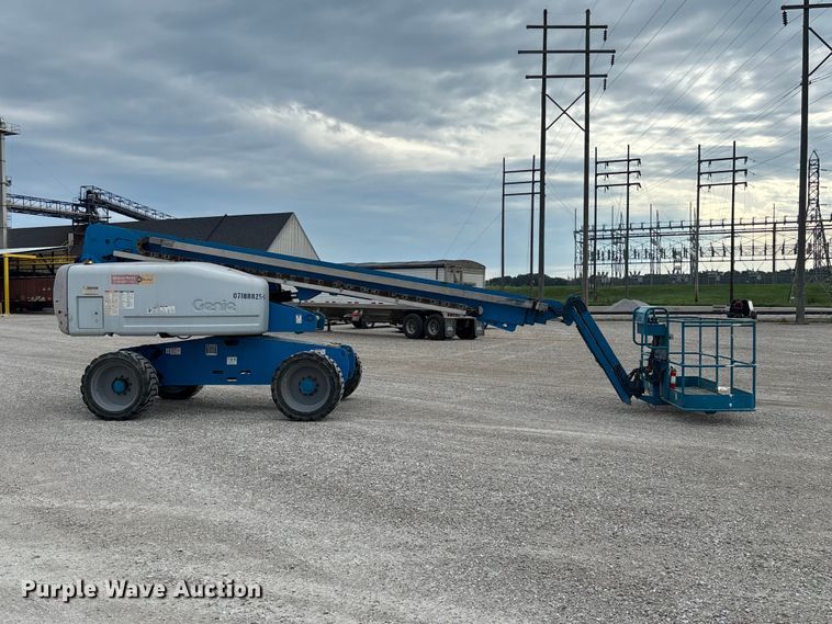 image for item DZ4636 2007 Genie S-65 boom lift
