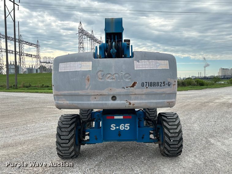 image for item DZ4636 2007 Genie S-65 boom lift