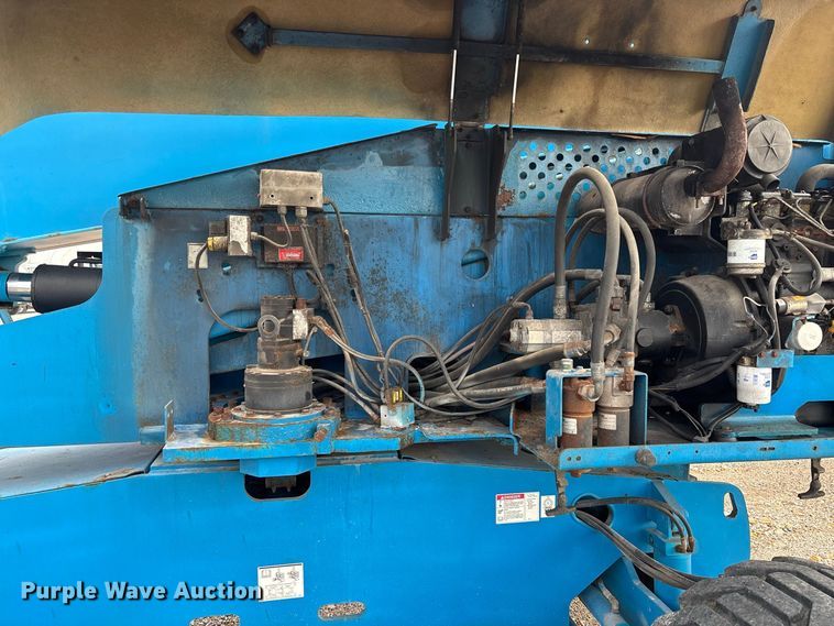 image for item DZ4636 2007 Genie S-65 boom lift