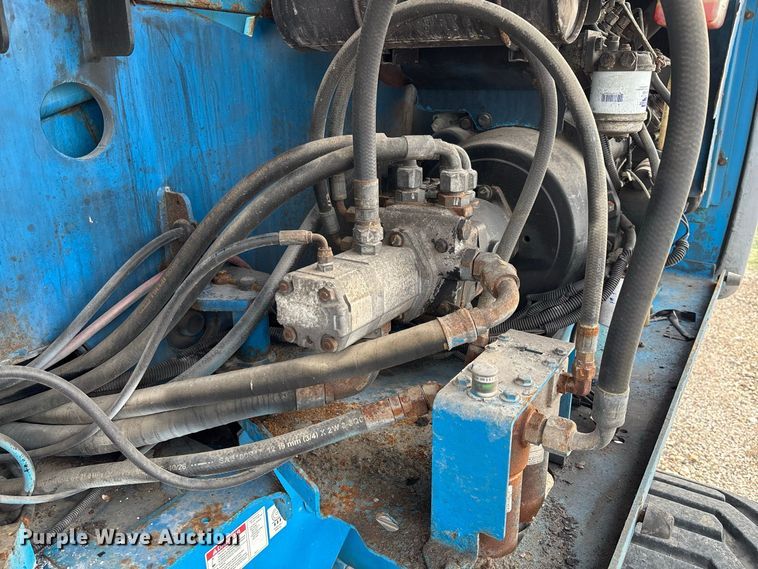 image for item DZ4636 2007 Genie S-65 boom lift