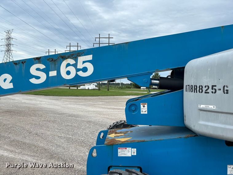 image for item DZ4636 2007 Genie S-65 boom lift
