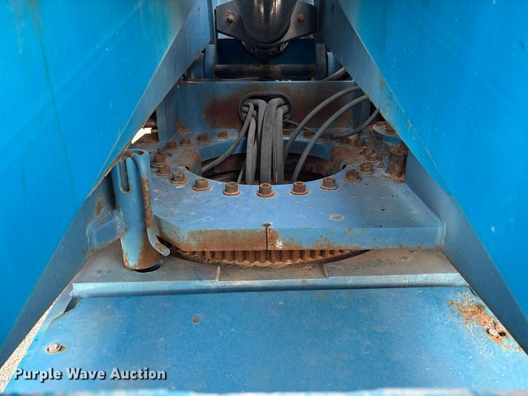 image for item DZ4636 2007 Genie S-65 boom lift