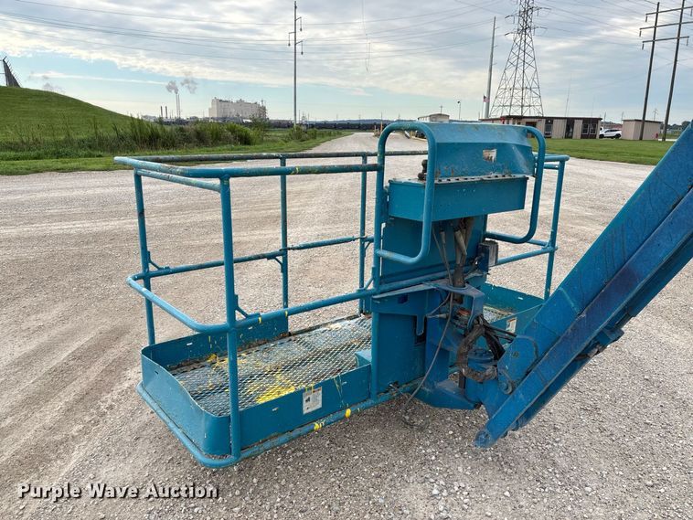 image for item DZ4636 2007 Genie S-65 boom lift