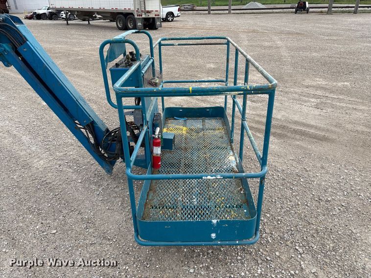 image for item DZ4636 2007 Genie S-65 boom lift