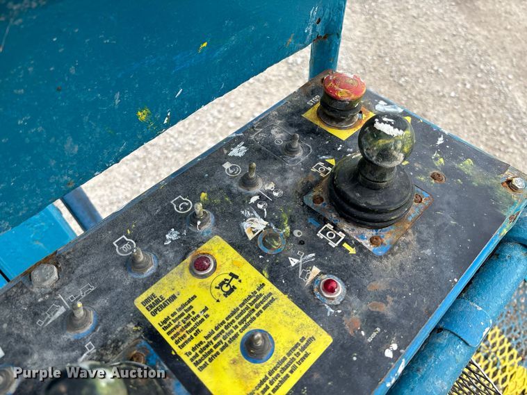 image for item DZ4636 2007 Genie S-65 boom lift
