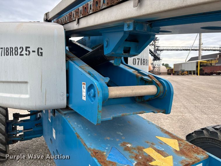 image for item DZ4636 2007 Genie S-65 boom lift