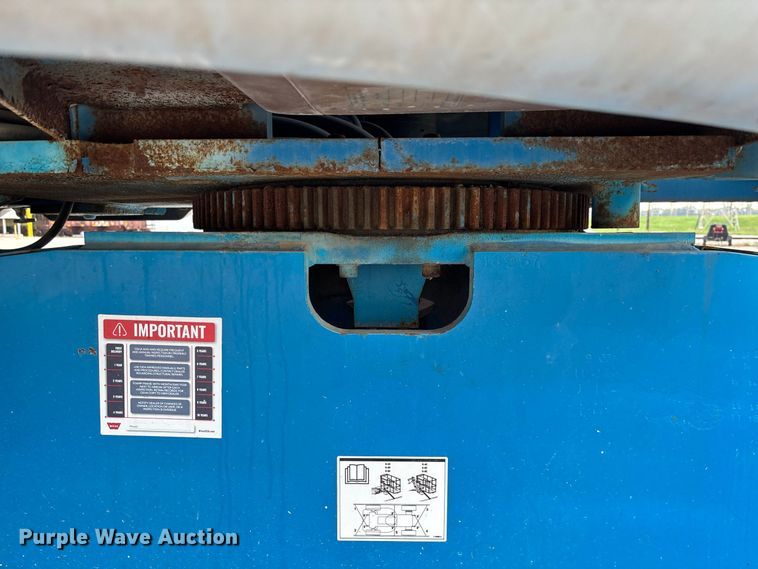 image for item DZ4636 2007 Genie S-65 boom lift