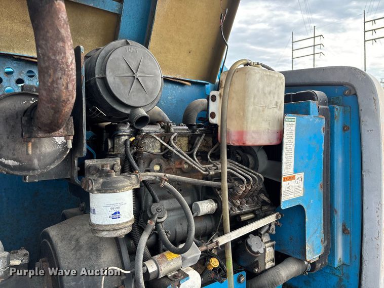 image for item DZ4636 2007 Genie S-65 boom lift