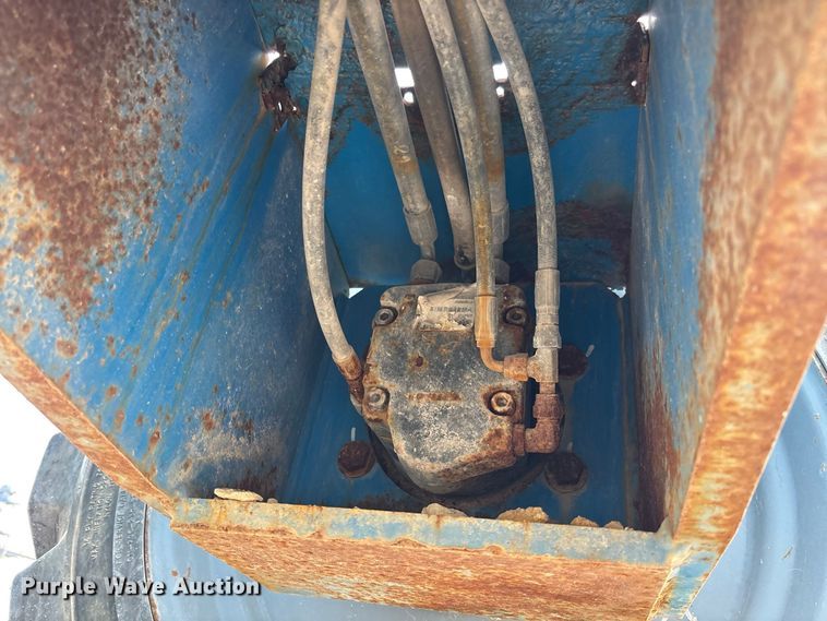 image for item DZ4636 2007 Genie S-65 boom lift