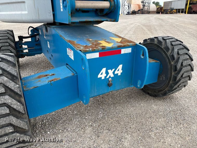 image for item DZ4636 2007 Genie S-65 boom lift
