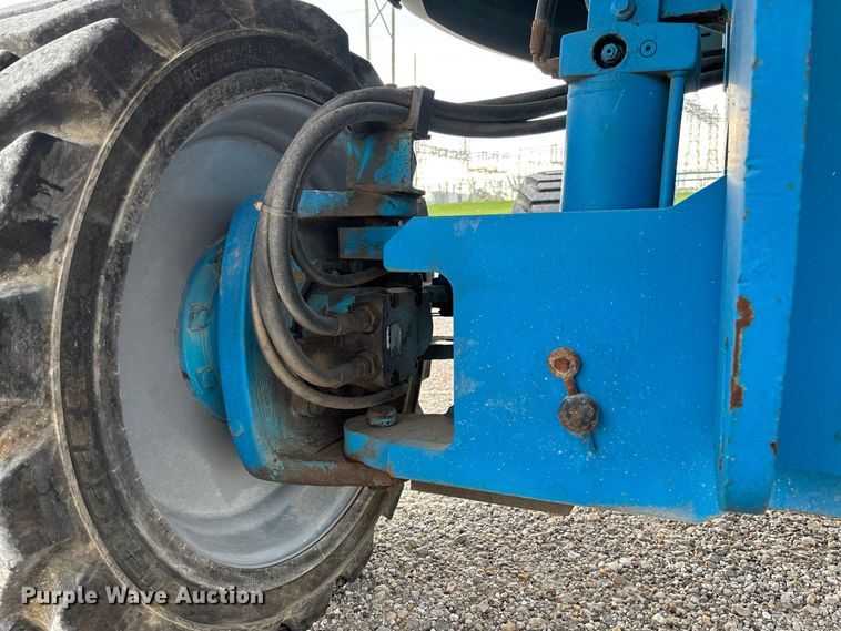 image for item DZ4636 2007 Genie S-65 boom lift