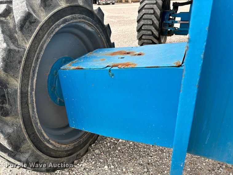 image for item DZ4636 2007 Genie S-65 boom lift