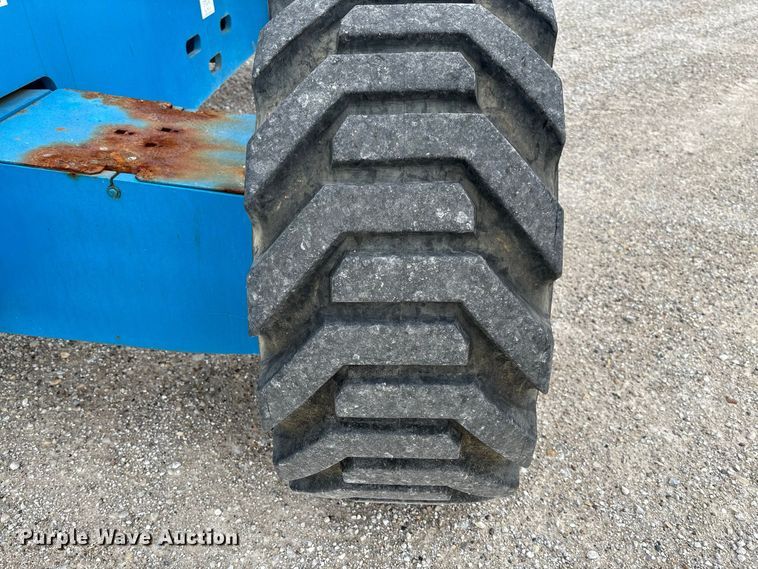 image for item DZ4636 2007 Genie S-65 boom lift
