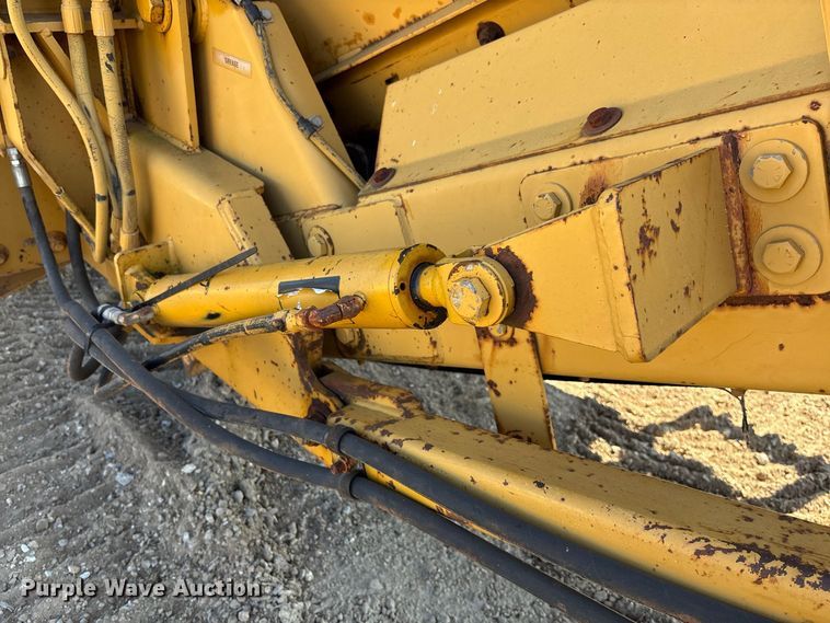 image for item DZ4685 2005 Screen Machine 621T trommel screen