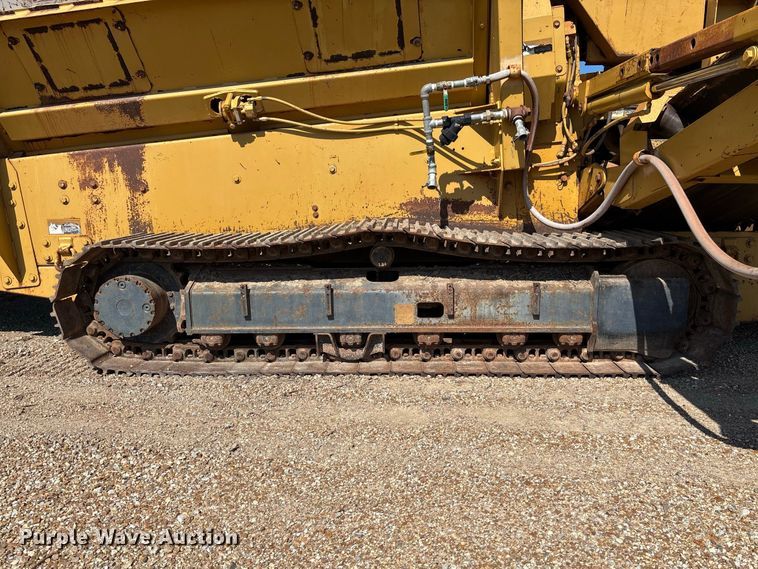 image for item DZ4685 2005 Screen Machine 621T trommel screen