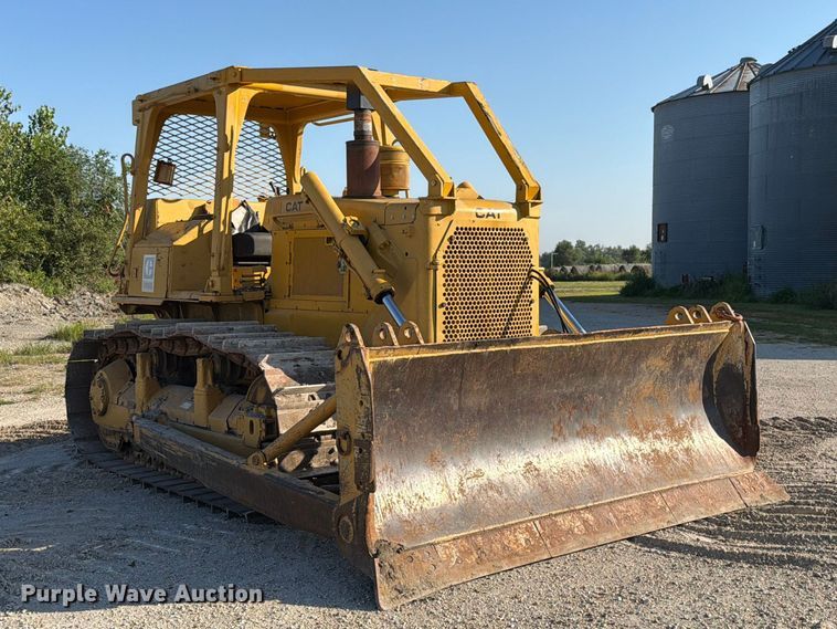 image for item DZ4686 1981 Caterpillar D6D dozer