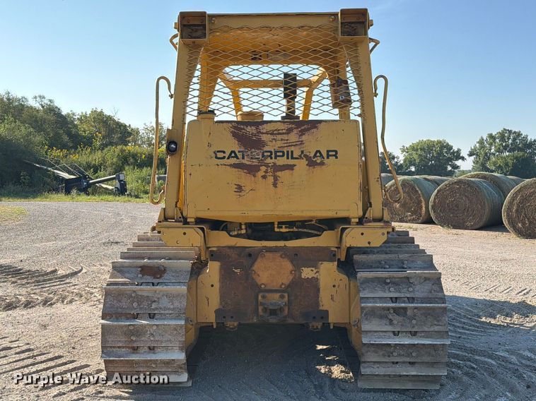 image for item DZ4686 1981 Caterpillar D6D dozer