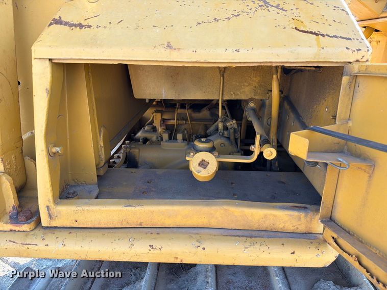 image for item DZ4686 1981 Caterpillar D6D dozer