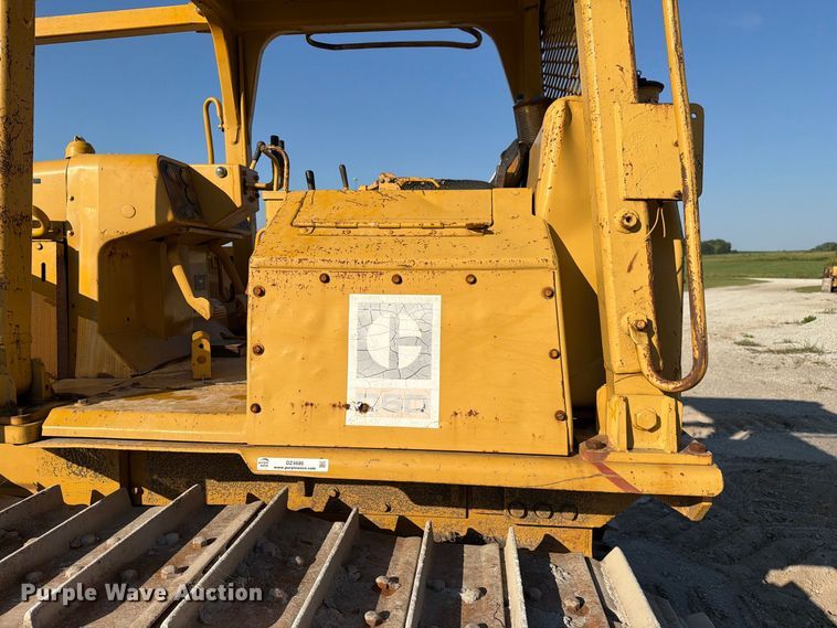 image for item DZ4686 1981 Caterpillar D6D dozer