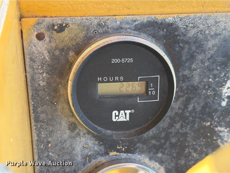image for item DZ4686 1981 Caterpillar D6D dozer