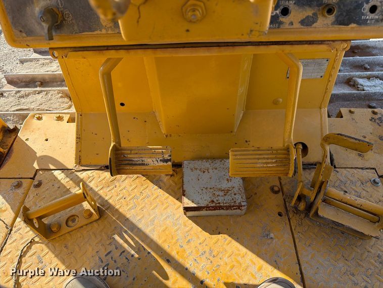 image for item DZ4686 1981 Caterpillar D6D dozer