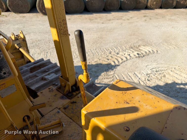 image for item DZ4686 1981 Caterpillar D6D dozer