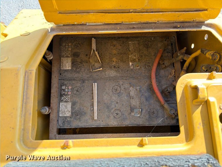 image for item DZ4686 1981 Caterpillar D6D dozer