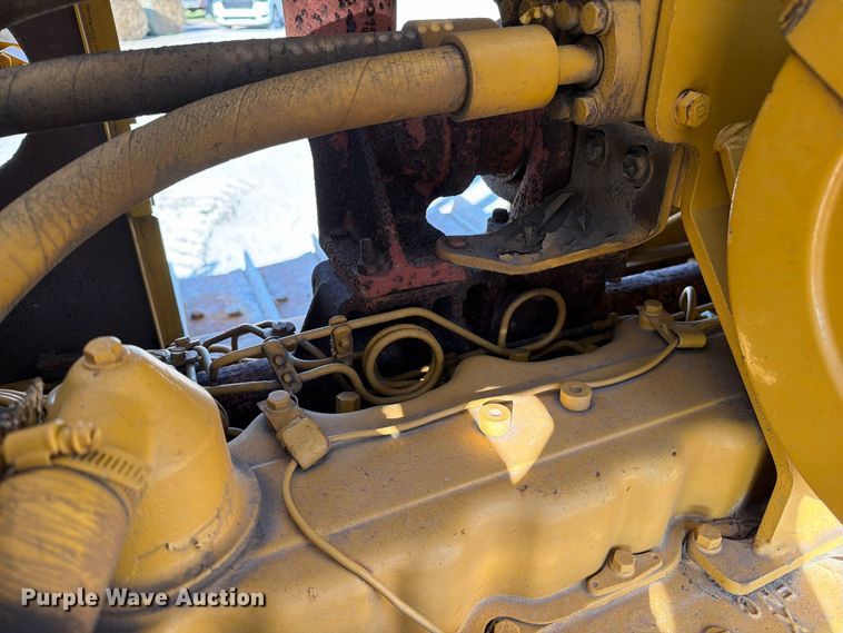 image for item DZ4686 1981 Caterpillar D6D dozer