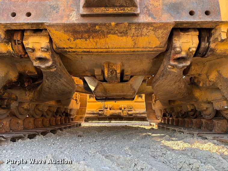image for item DZ4686 1981 Caterpillar D6D dozer