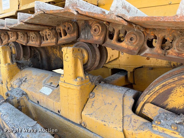 image for item DZ4686 1981 Caterpillar D6D dozer