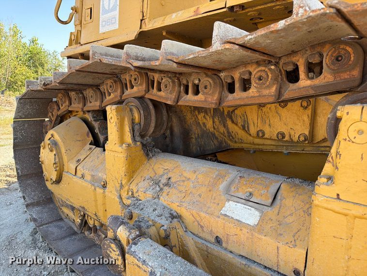 image for item DZ4686 1981 Caterpillar D6D dozer