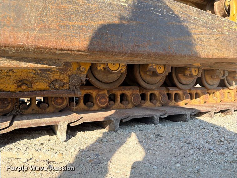 image for item DZ4686 1981 Caterpillar D6D dozer