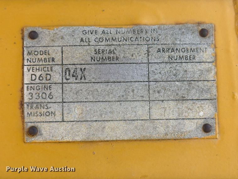 image for item DZ4686 1981 Caterpillar D6D dozer