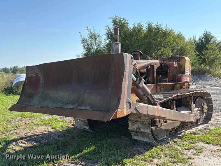 image for item DZ4687 1976 Caterpillar D6C dozer
