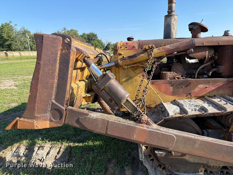 image for item DZ4687 1976 Caterpillar D6C dozer