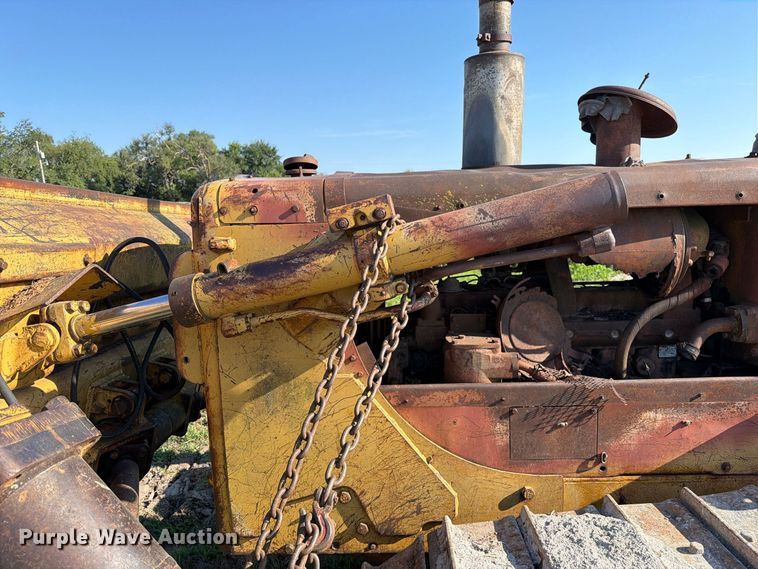 image for item DZ4687 1976 Caterpillar D6C dozer