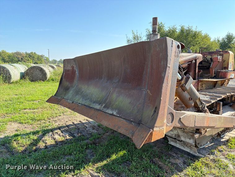 image for item DZ4687 1976 Caterpillar D6C dozer