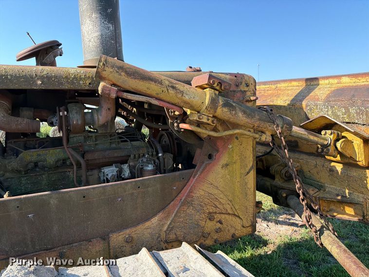 image for item DZ4687 1976 Caterpillar D6C dozer