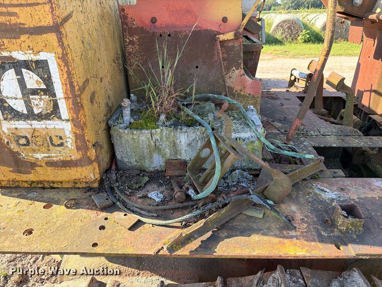 image for item DZ4687 1976 Caterpillar D6C dozer