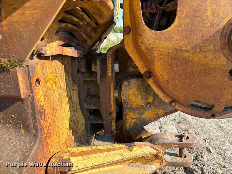 image for item DZ4687 1976 Caterpillar D6C dozer