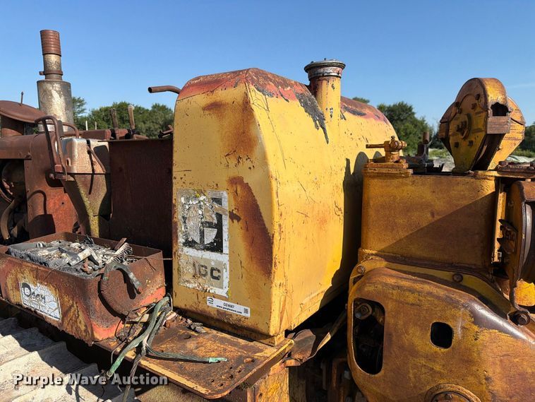 image for item DZ4687 1976 Caterpillar D6C dozer