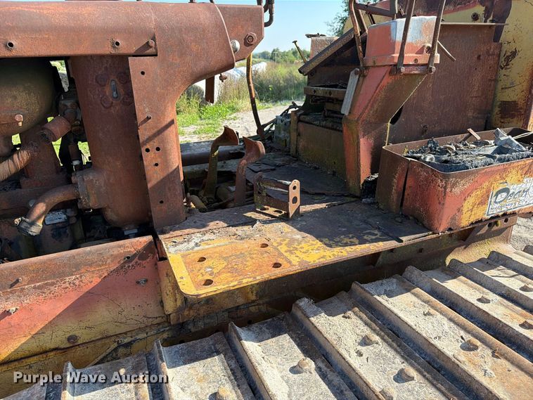 image for item DZ4687 1976 Caterpillar D6C dozer