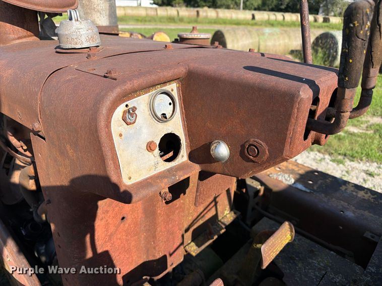 image for item DZ4687 1976 Caterpillar D6C dozer