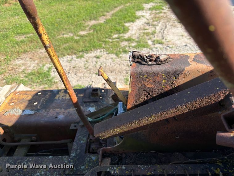 image for item DZ4687 1976 Caterpillar D6C dozer
