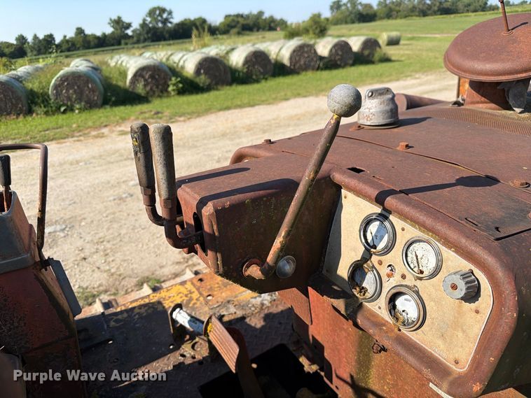 image for item DZ4687 1976 Caterpillar D6C dozer