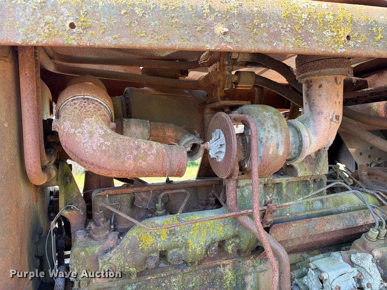 image for item DZ4687 1976 Caterpillar D6C dozer