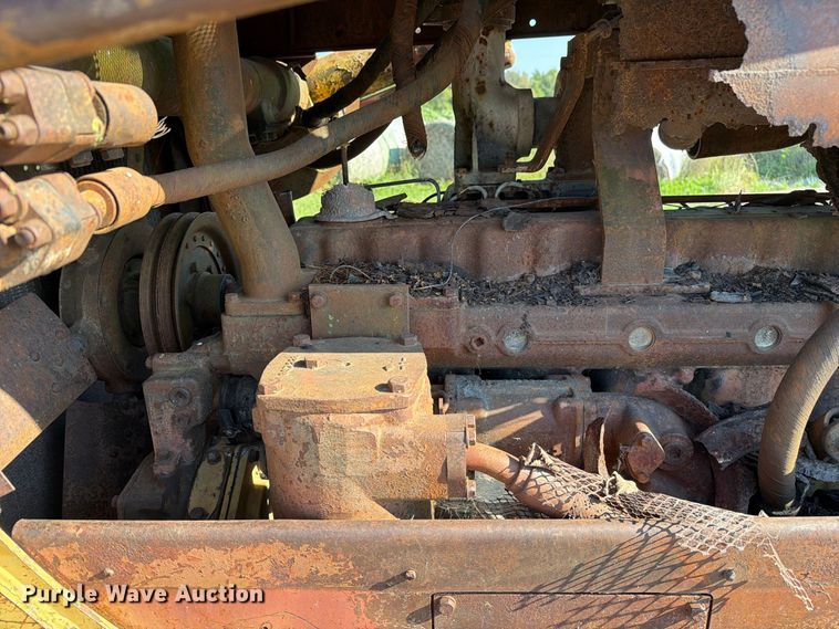 image for item DZ4687 1976 Caterpillar D6C dozer