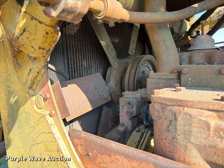 image for item DZ4687 1976 Caterpillar D6C dozer