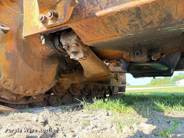 image for item DZ4687 1976 Caterpillar D6C dozer