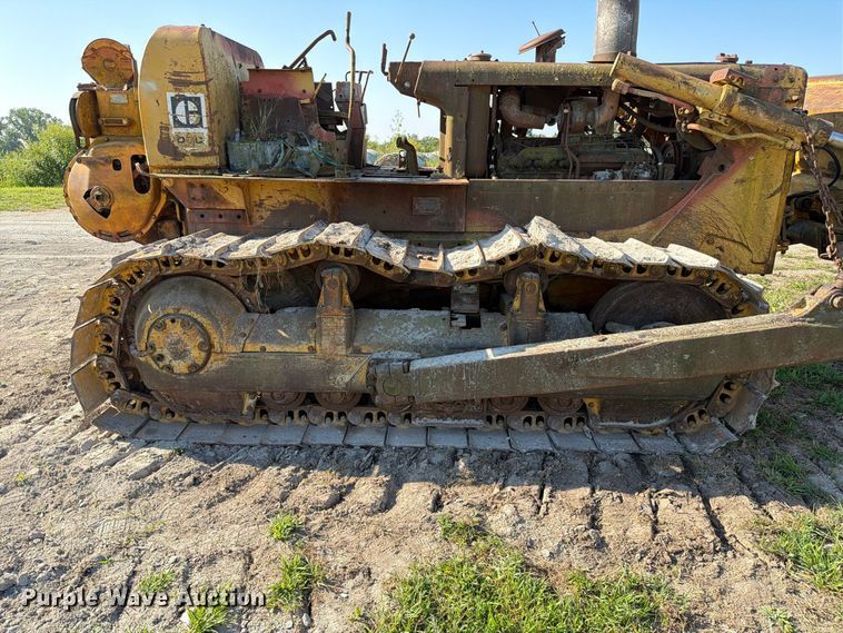 image for item DZ4687 1976 Caterpillar D6C dozer